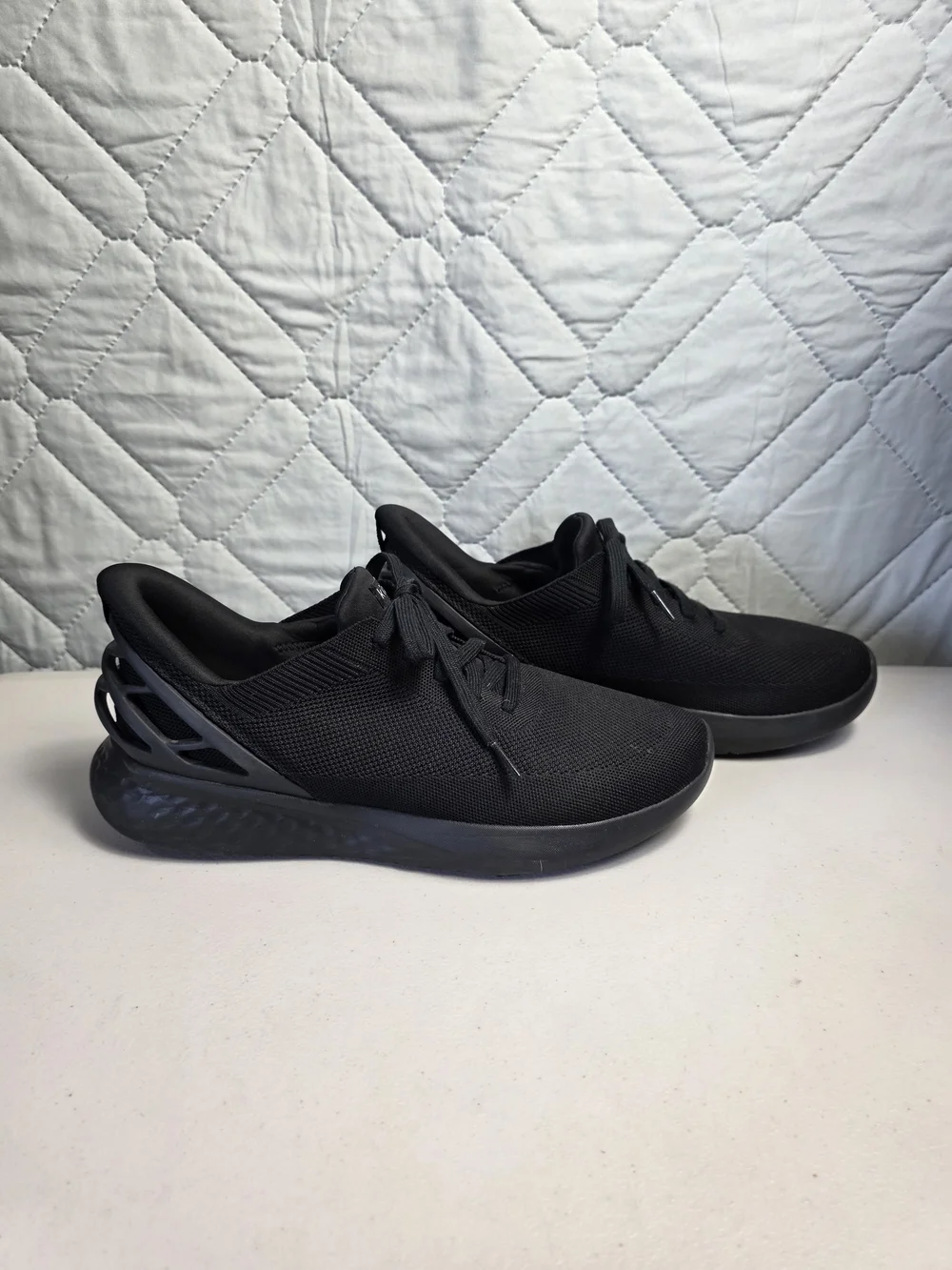 Kizik Athens Black Outsole Womens 12 /Athletic Sneaker Sz 11 Men's Wide